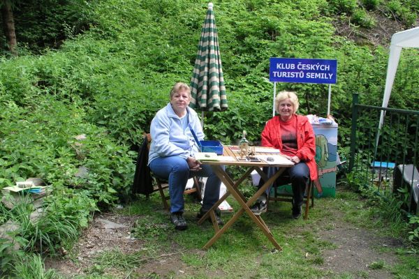 Setk&aacute;n&iacute; na soutoku Kamenice a Jizery 2011