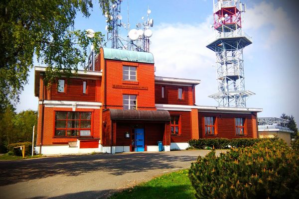 Výročí otevření turistické chaty na Kozákově